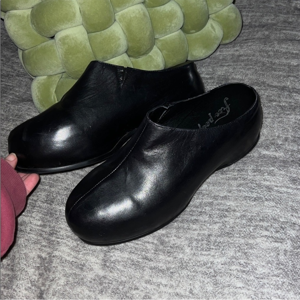 Free People Winston Overlasted Mule - Picture 3 of 12